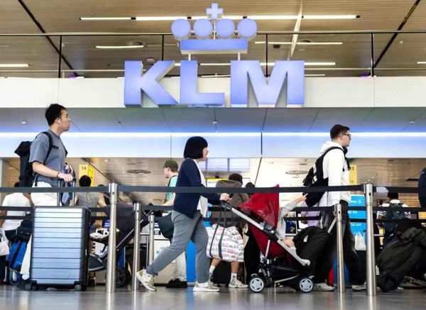 KLM, Amsterdam-Tel Aviv Uçuşlarını 1 Mart'tan İtibaren Geçici Olarak Durdurdu