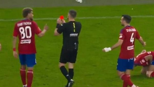 Galatasaray'ın Eski Yıldızı Podolski, Polonya'da Sadece 2 Dakika Oynadıktan Sonra Kırmızı Kart Gördü