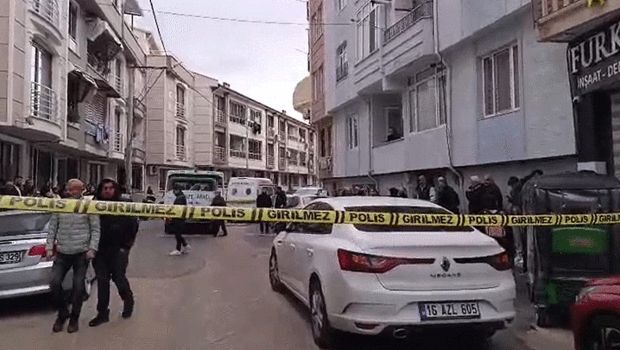 Bursa’da Boğazı Kesilerek Öldürülmüş Kadın Evinde Bulundu