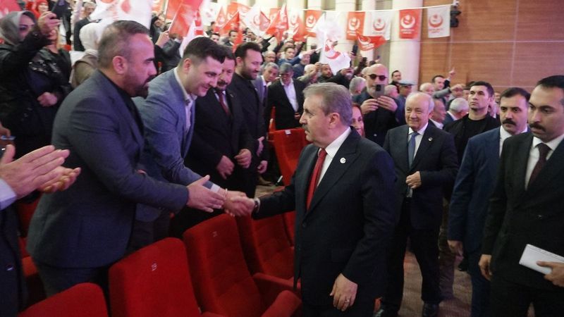 BBP Lideri Destici: Türkiye'nin Nükleer Silah Sahibi Olması Gerekiyor