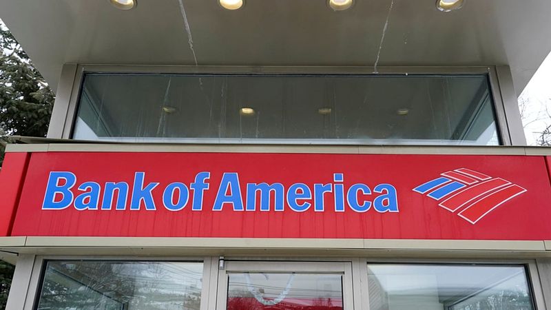 Paris'te Bank of America Önünde Bombalı Saldırı Girişimi Engellendi
