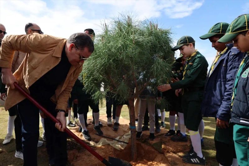 Libya Başbakanı Dibeybe 17 Şubat Devrimi Anısına 100 Milyon Fidan Dikme Kampanyası Başlattı